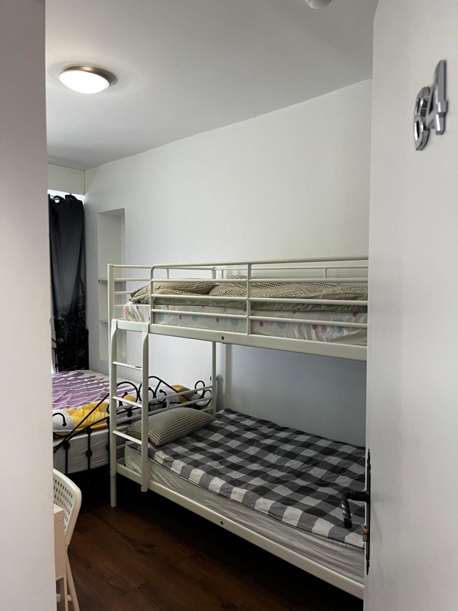 Chez Mia Albergue Paris