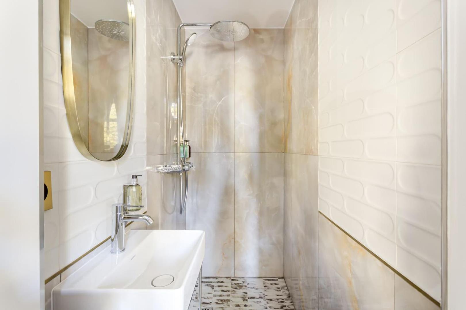 Merveil - Luxury - Marais - Republique Apartment Paris