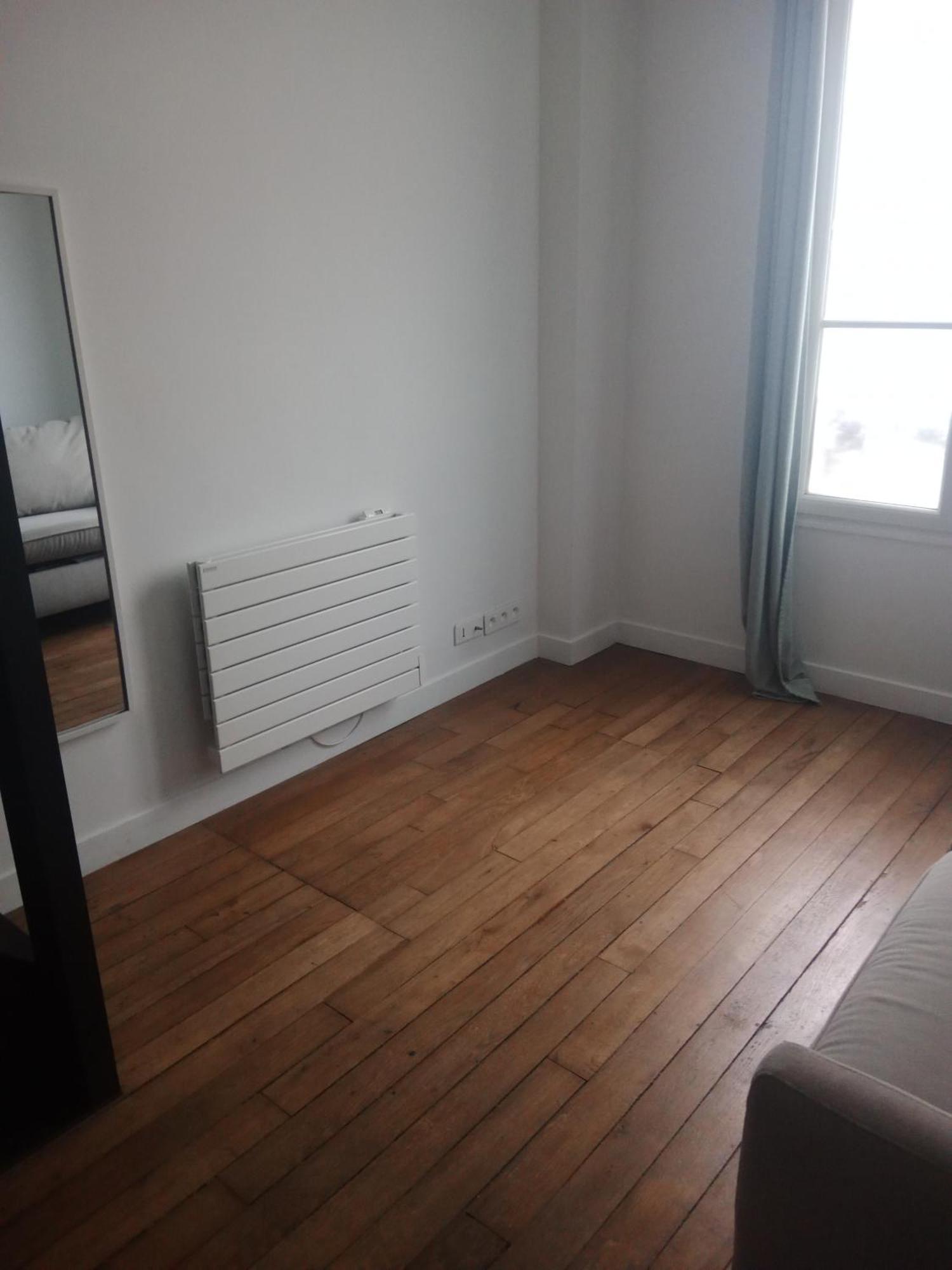 A 9 Min Du Palais De L'elysee, Apartment