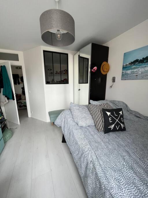 Apartment Montmartre With A View And Swimming Pool Access *