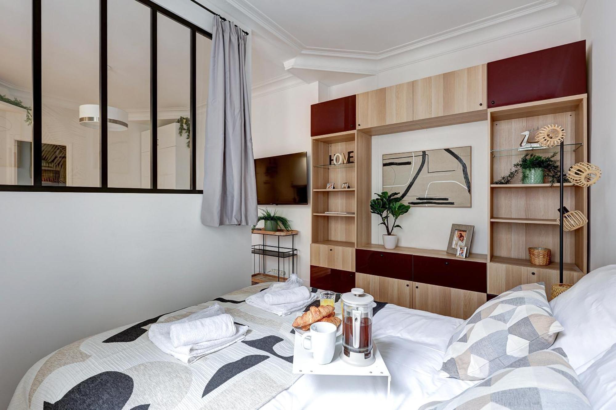 Appartement Elegante Haussmannienne Au Prestige Parisien *