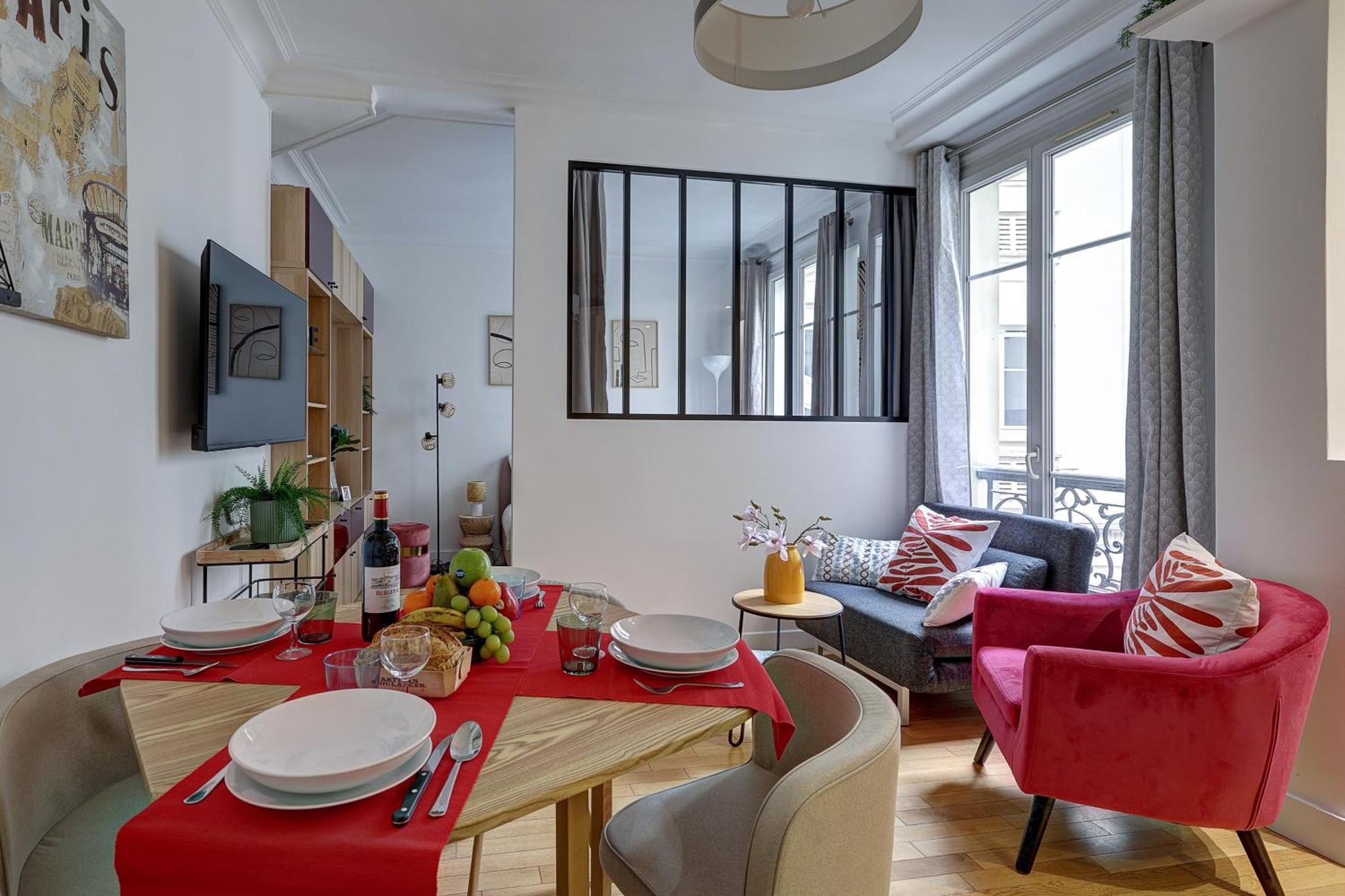 Appartement Elegante Haussmannienne Au Prestige Parisien