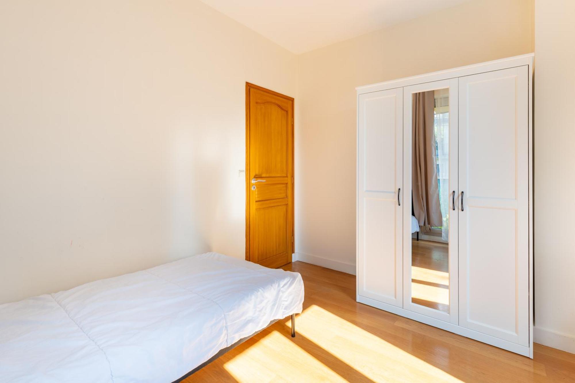 Spacious 3bd Family Auteuil