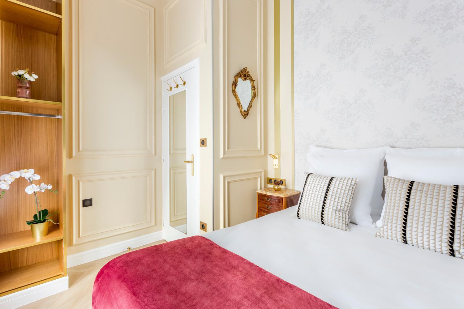 Merveil -luxury -champs Elysees-haussmann Ii Paris
