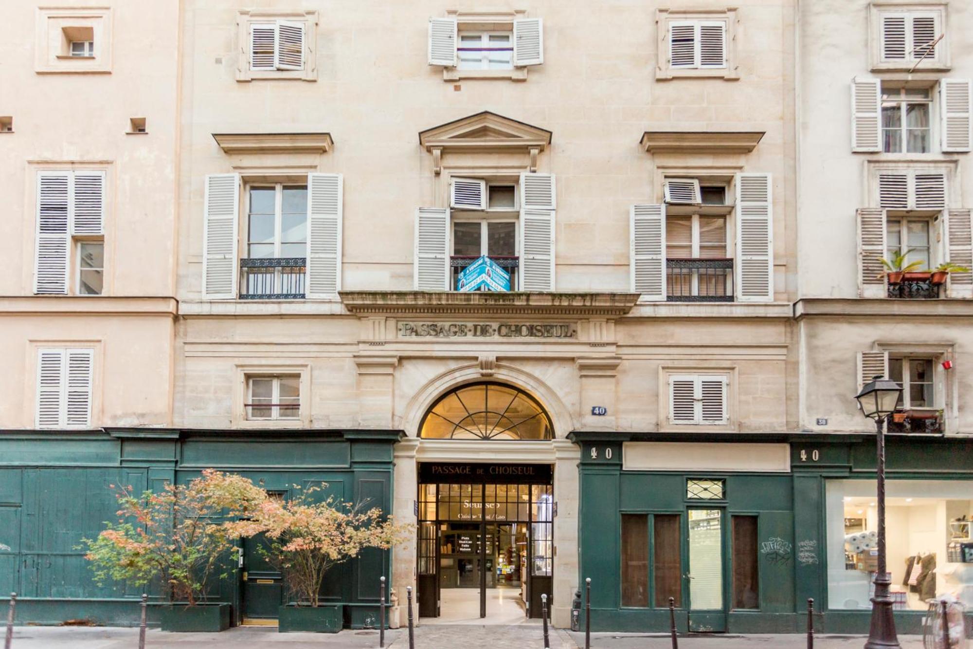 Cozy - Louvre - Dalayrac * Paris