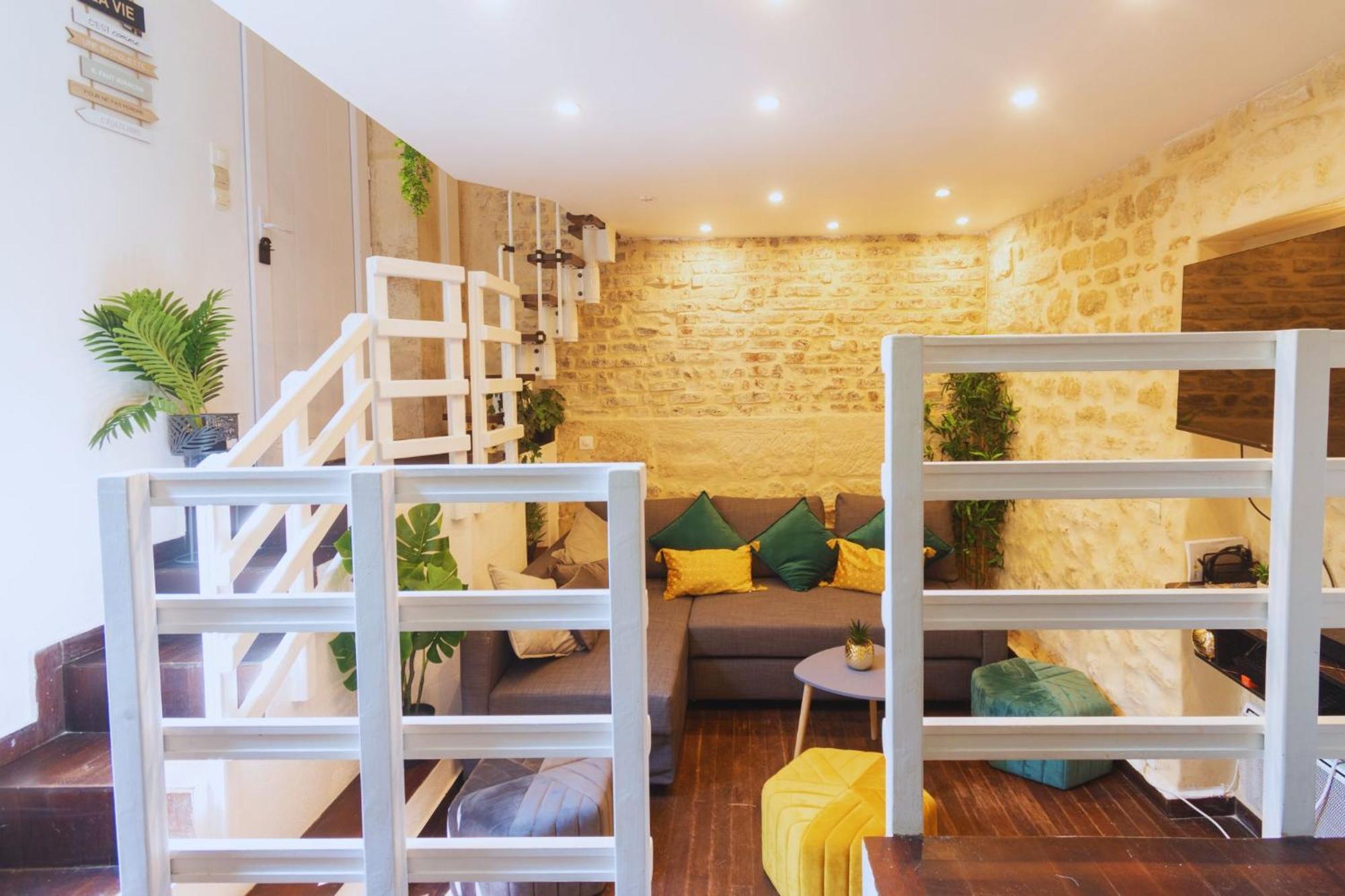 Duplex Parisien Metro13 Apartment