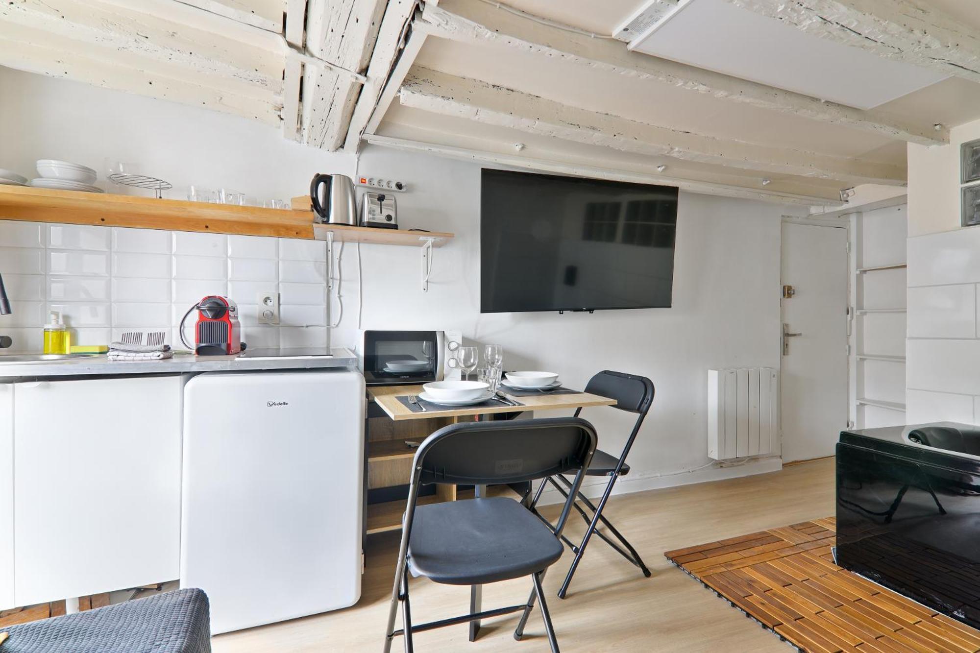 Quartier Saint-michel Notre-dame 3 Free Netflix Apartment Paris