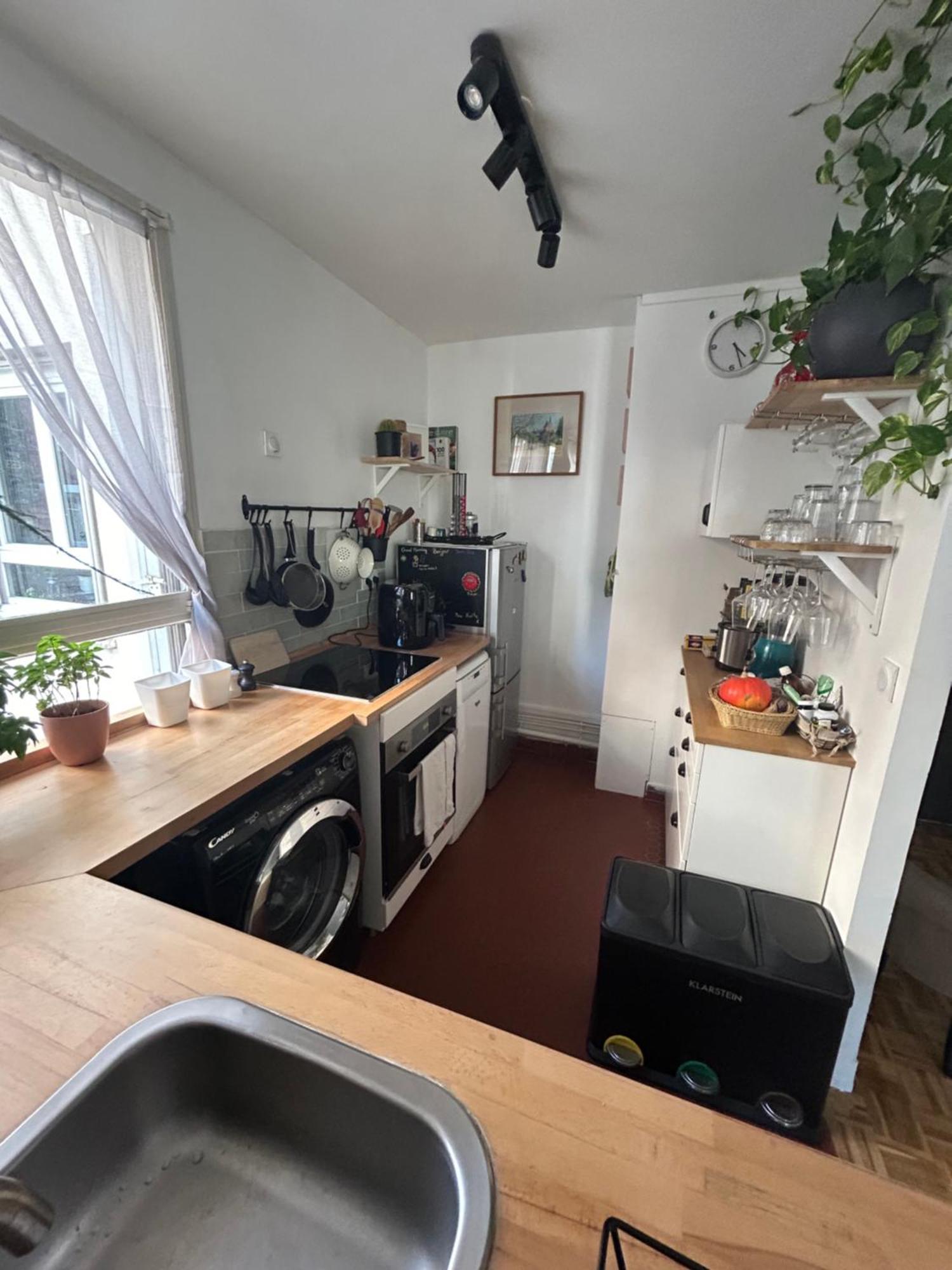 Grand 2 Pieces Dans Le 20eme A Apartment *