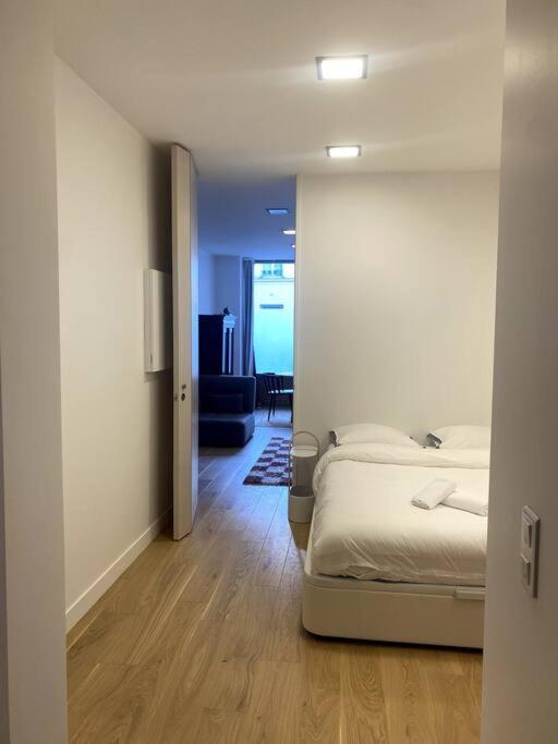 Modern Parisian Flat In Montparnasse Area Apartment *