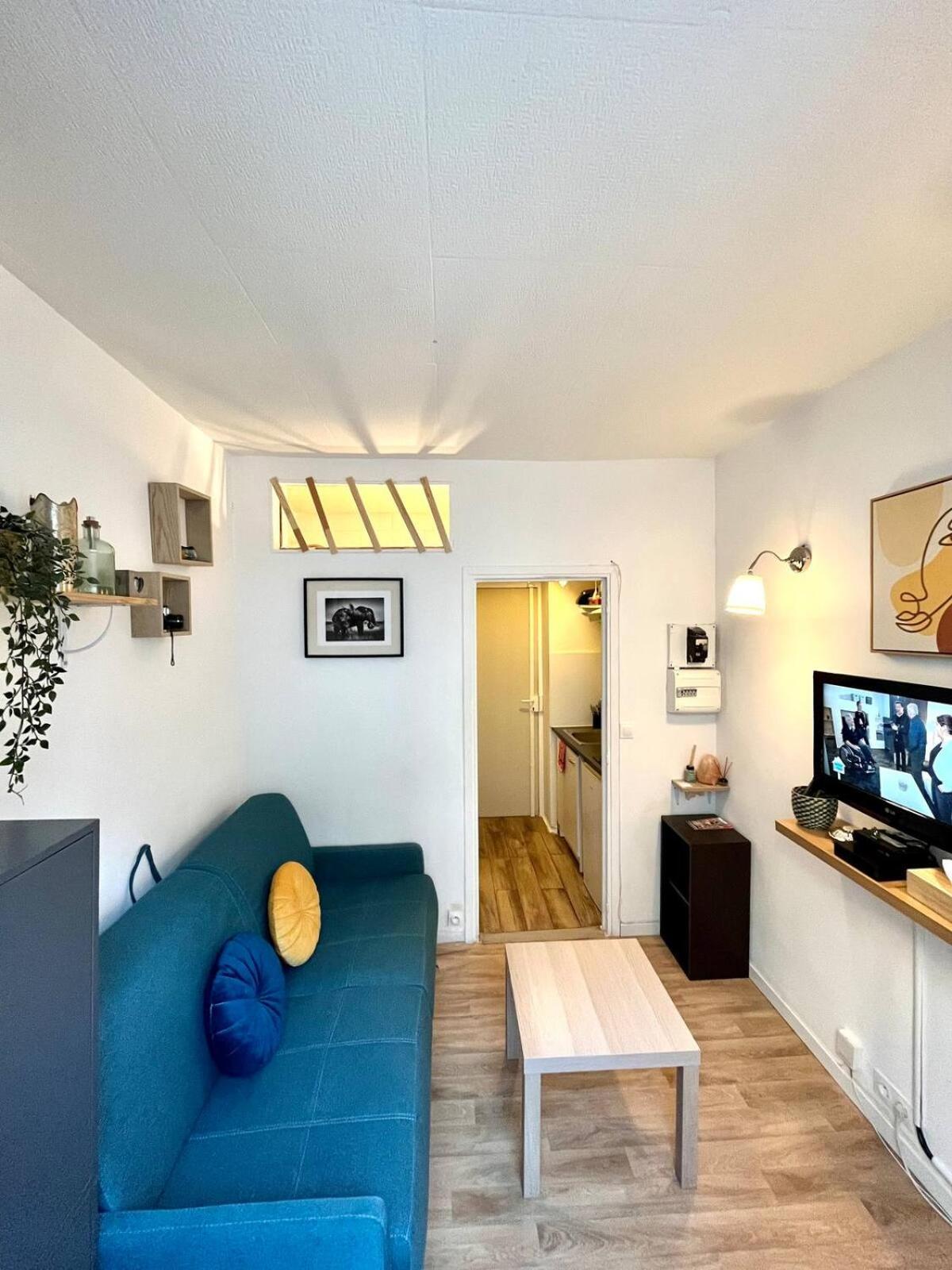 Cosy 17eme Apartment Paris