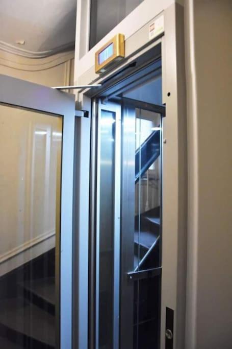 Apartamento Place Maubert Charmant Nid Equipe Vue Ascenseur