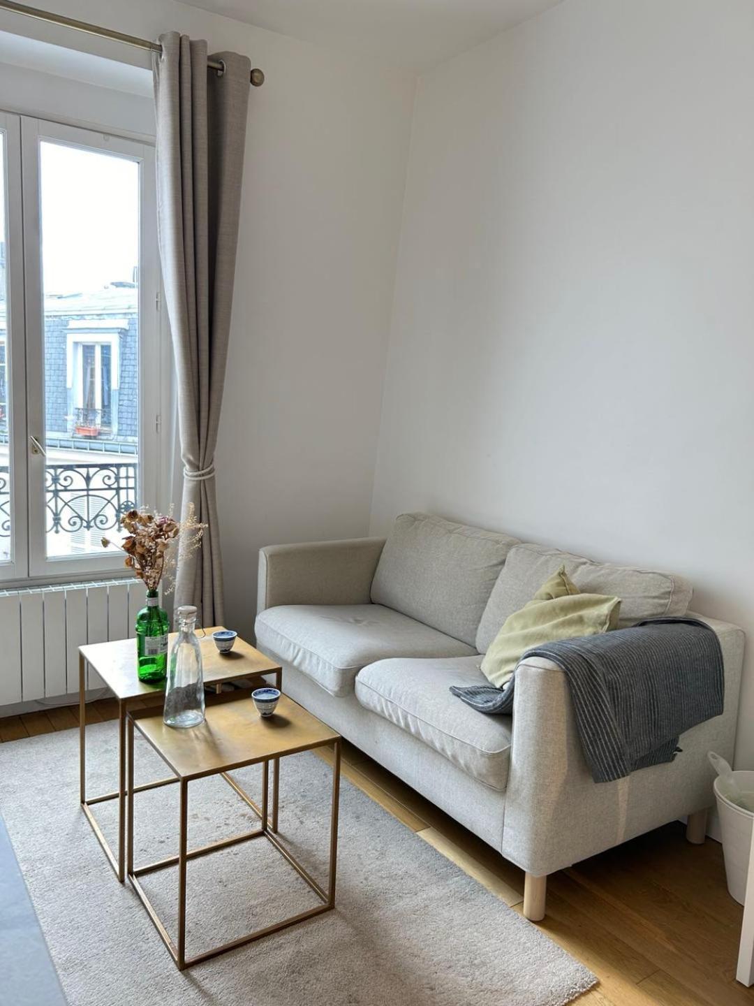 Spacious Near Eiffel Grenelle F2 Paris