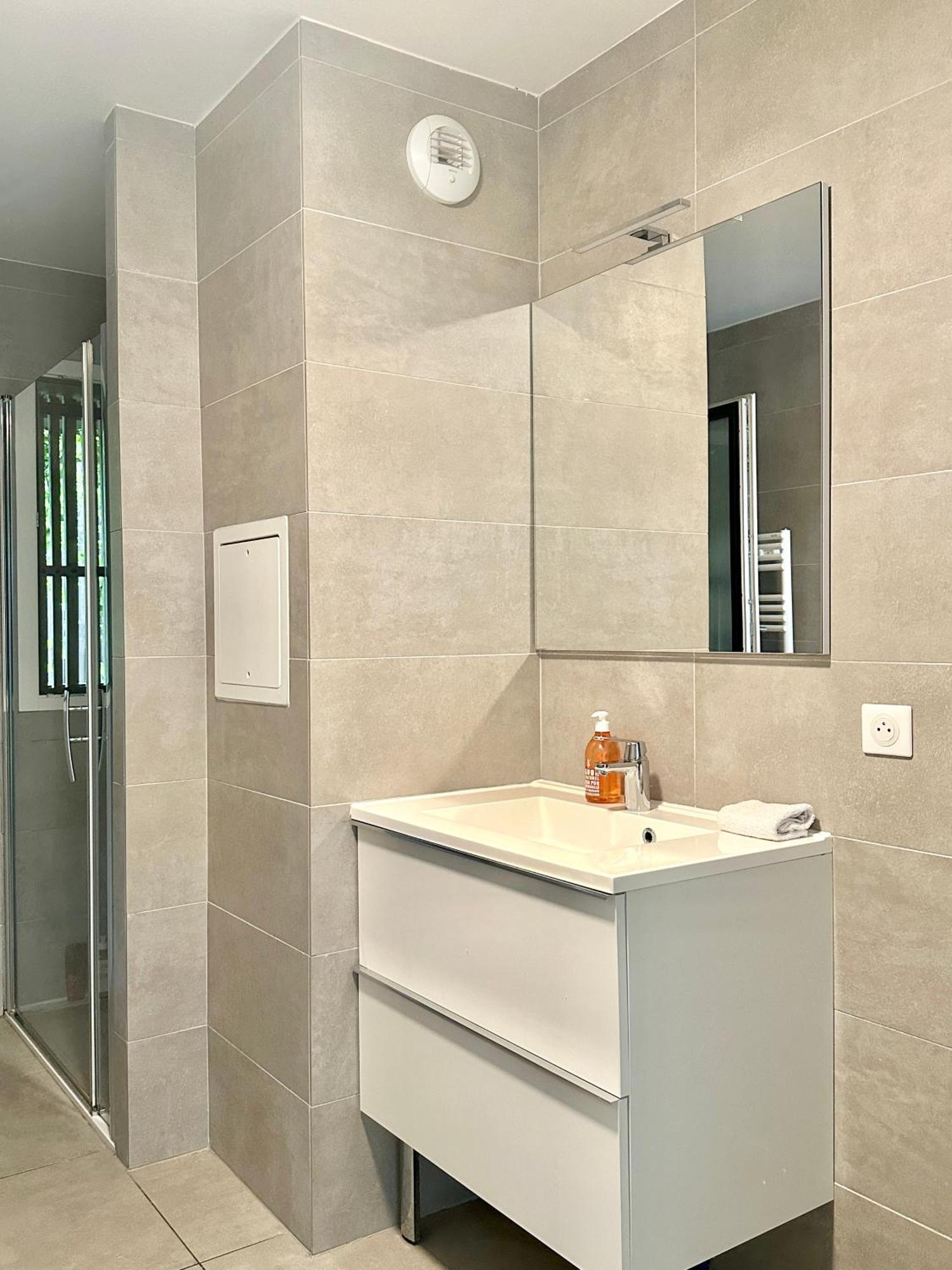 Stylish And Modern Studio In Tolbiac Apartment *