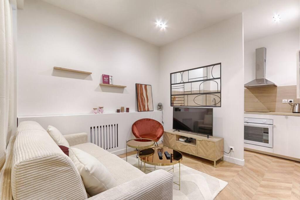 Appartement Cambodge Pere Lachaise Cosy 2p