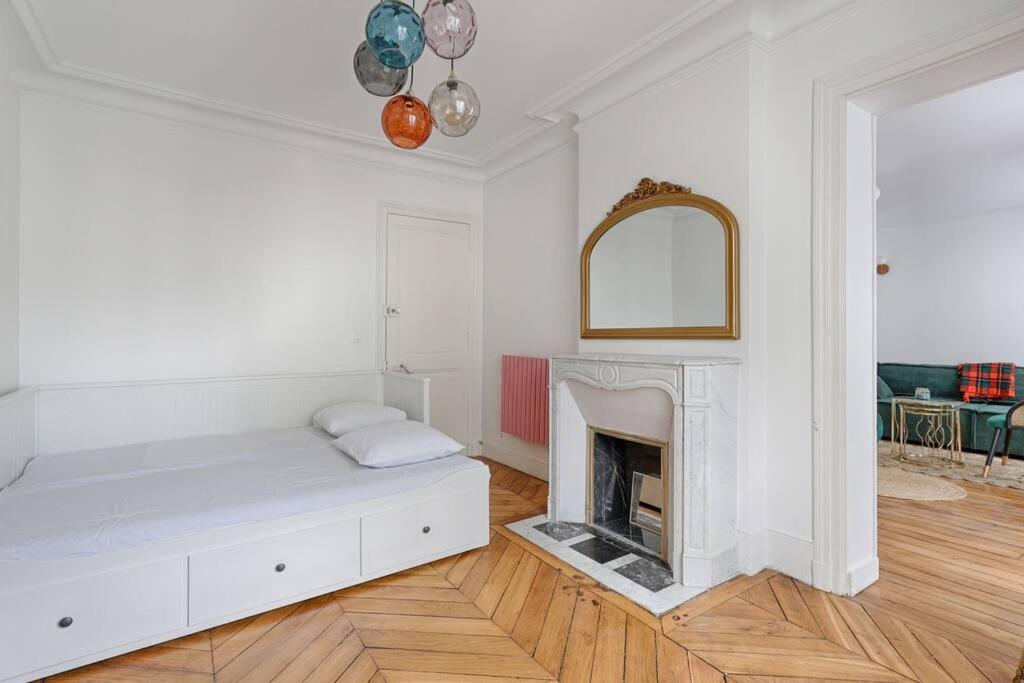 Sentier Gare Est Magnifique 2br Apartment Paris