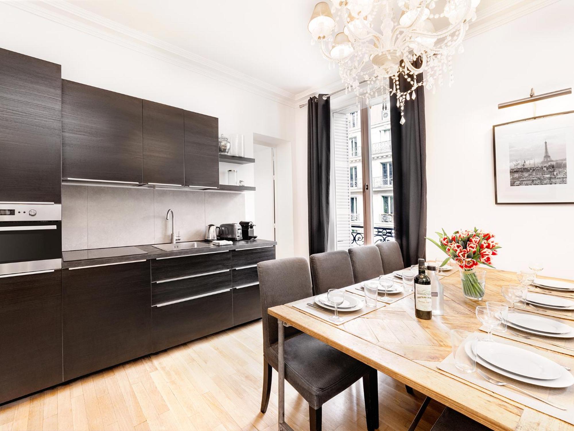 Apartment Livinparis - Luxury 3 Bedrooms Le Louvre I Paris