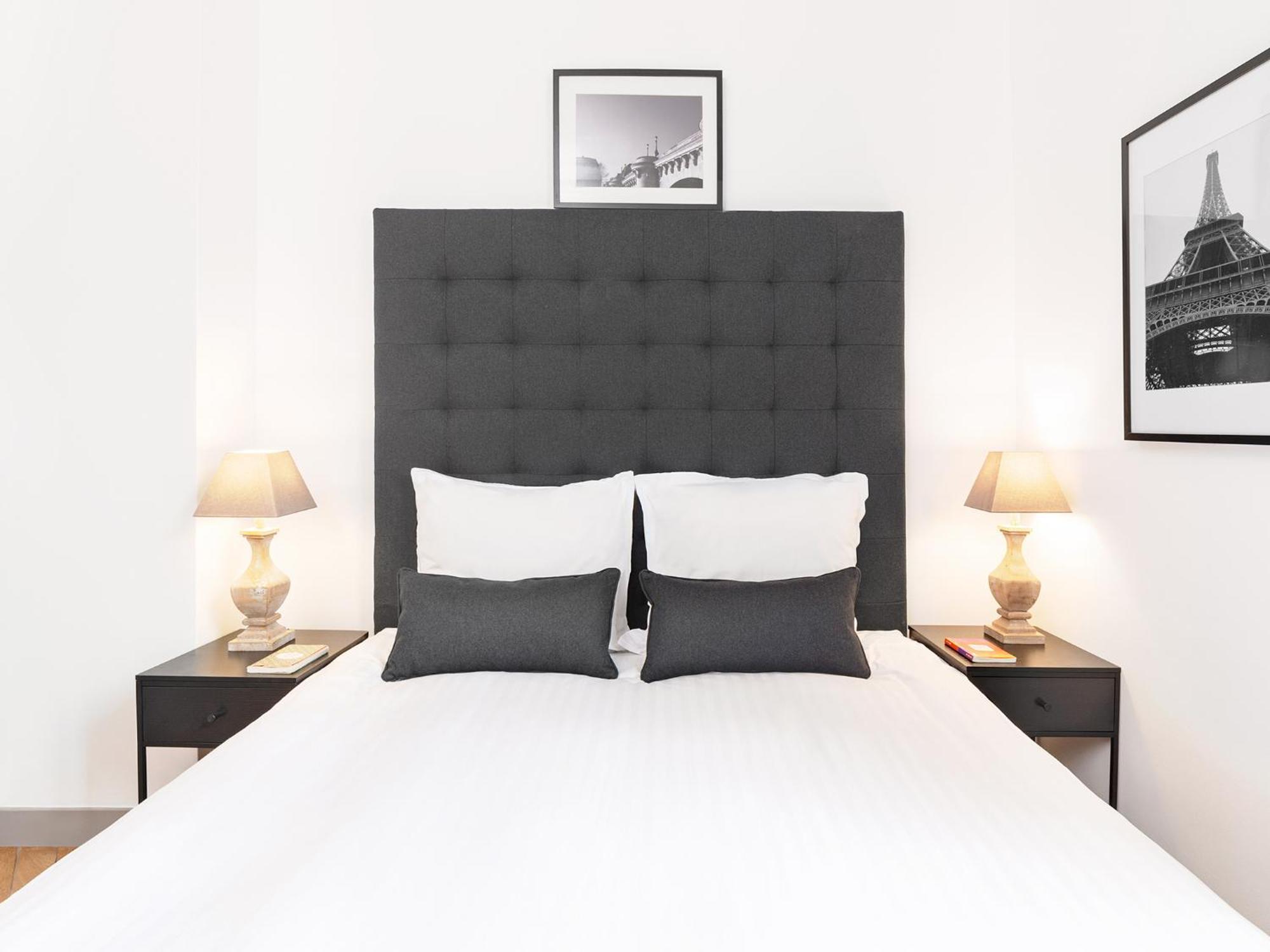 Livinparis - Luxury 3 Bedrooms Le Louvre I Apartment Paris