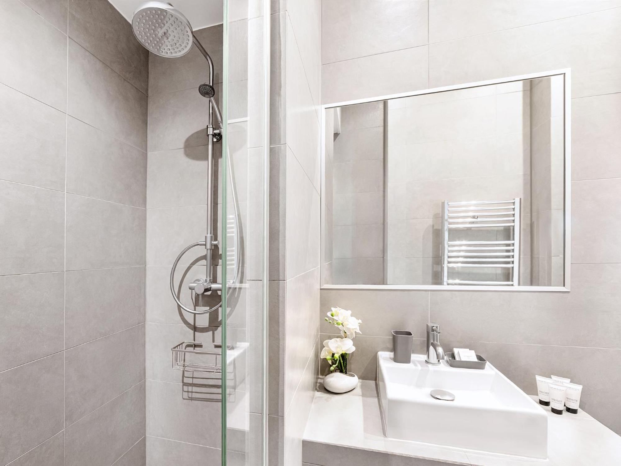 Livinparis - Luxury 3 Bedrooms Le Louvre I Apartment *