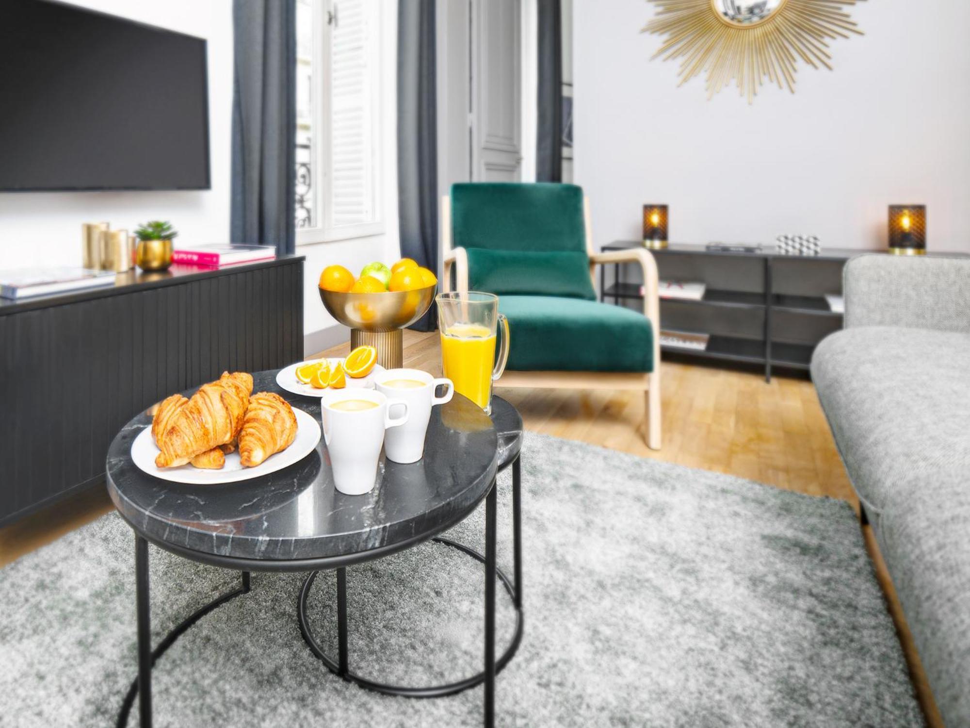 Livinparis - Luxury 3 Bedrooms Le Louvre I *