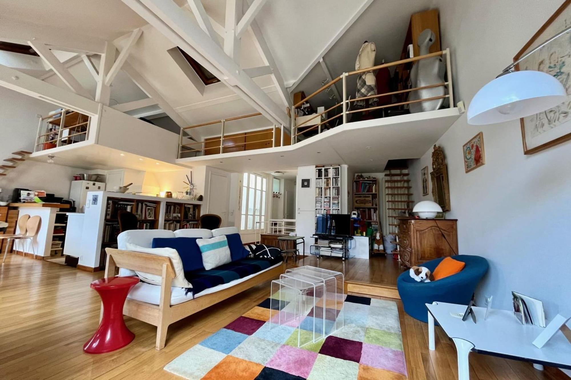 Apartment Duplex Of 90m Near Montmartre