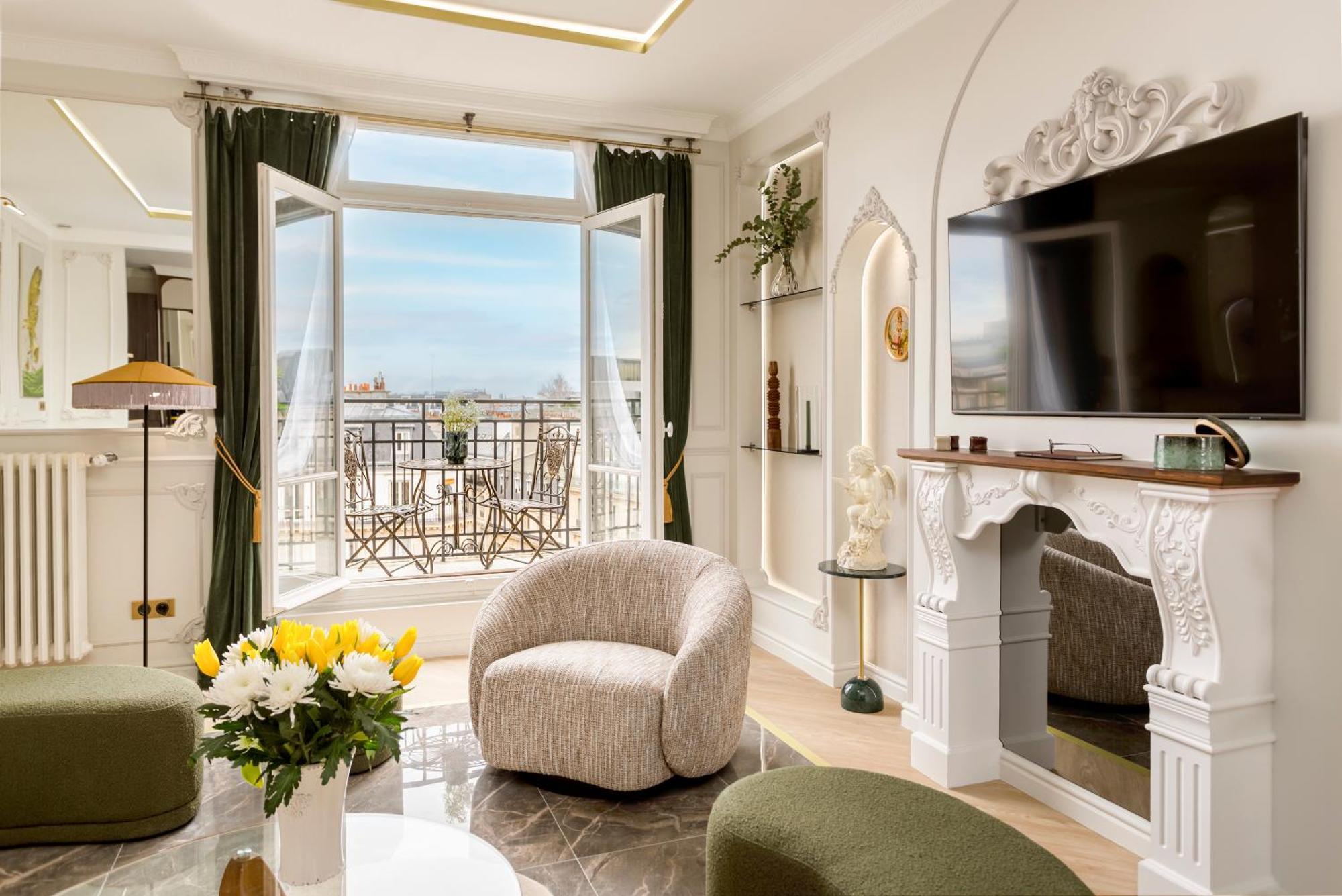 Merveil Signature - Hoche - Eiffel Tower View Apartment Paris