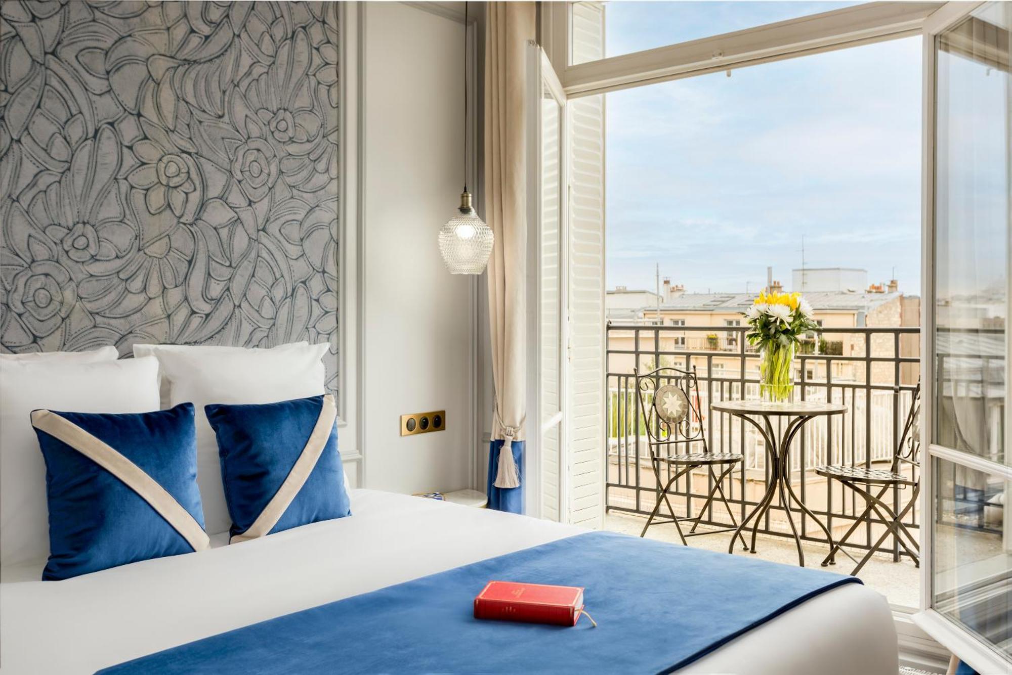 Merveil Signature - Hoche - Eiffel Tower View Apartment
