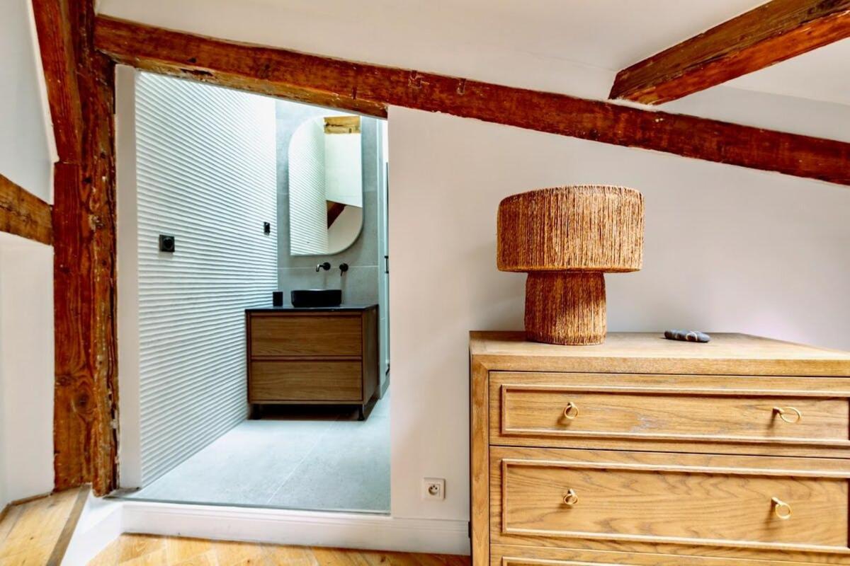 8 - Opera - Rue Constantinople - Duplex 8 Pieces Apartment Paris