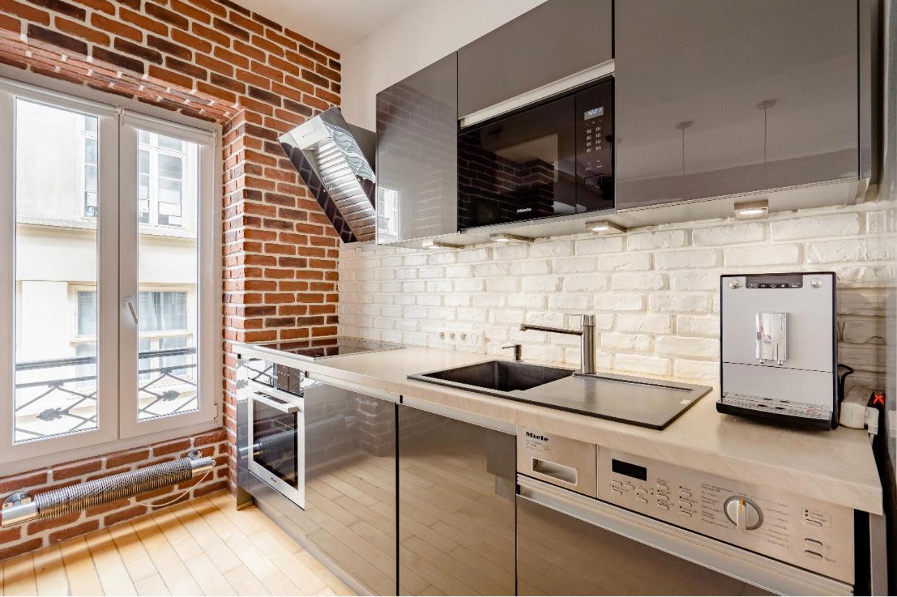 Stylish Place In Prime Location *