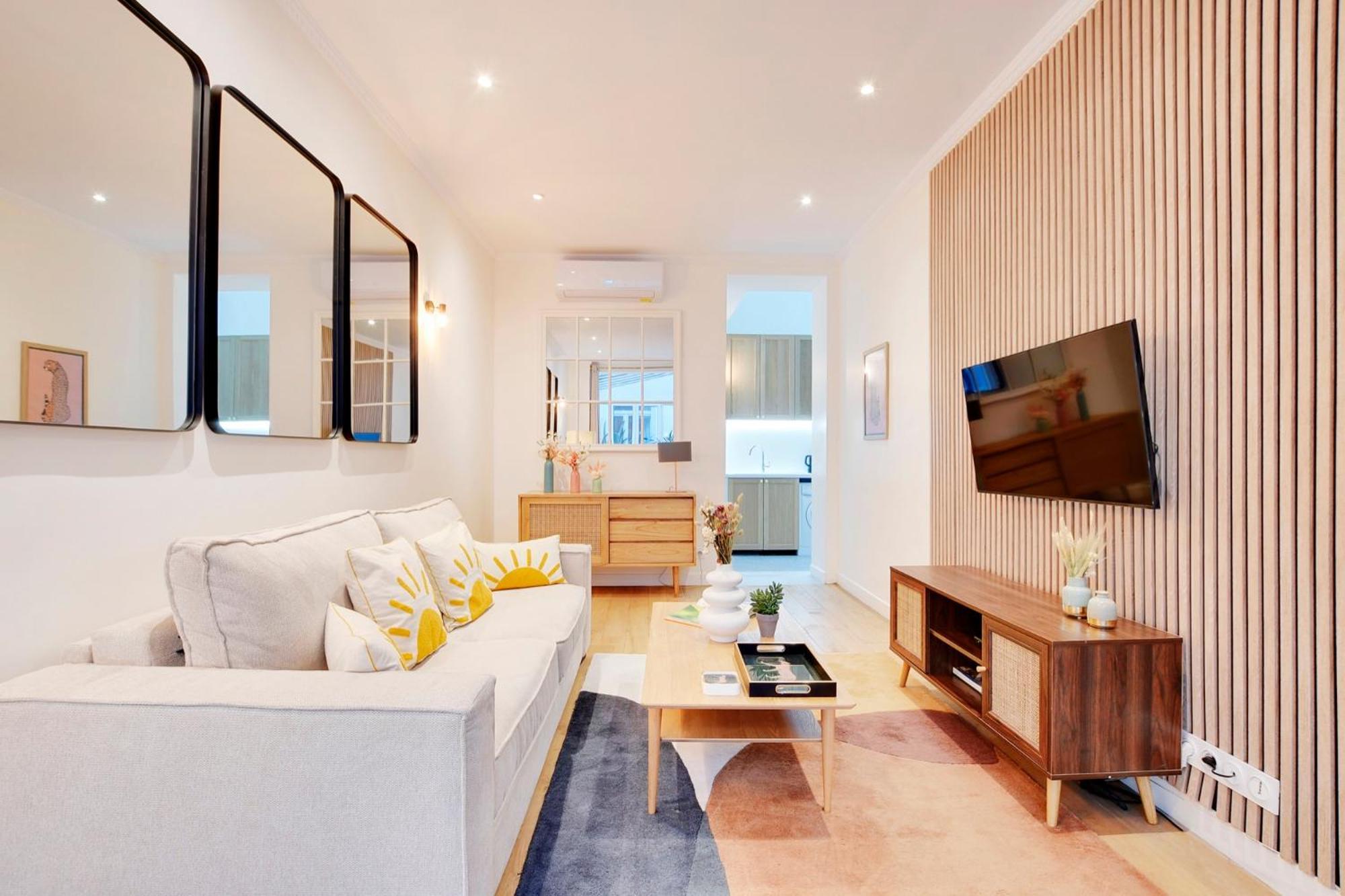 Pick A Flat's In Le Marais - Rue Vieille Du Temple *