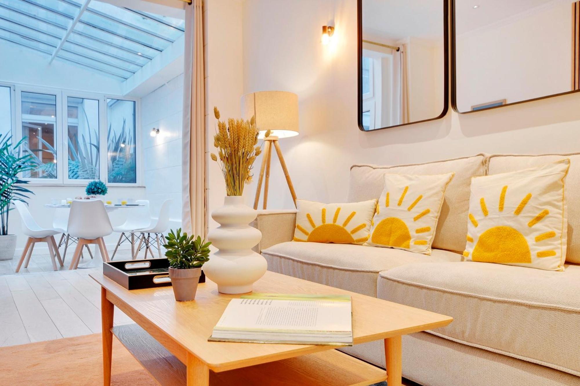 Pick A Flat's In Le Marais - Rue Vieille Du Temple * Paris
