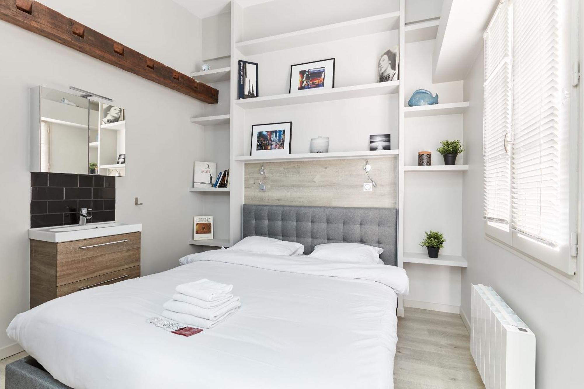 Jardin Du Luxembourg With Balcony - Cityapartmentstay Paris