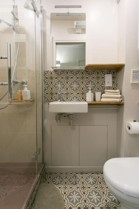 Romantic Brand New In Paris, Bathroom, Kitchen *
