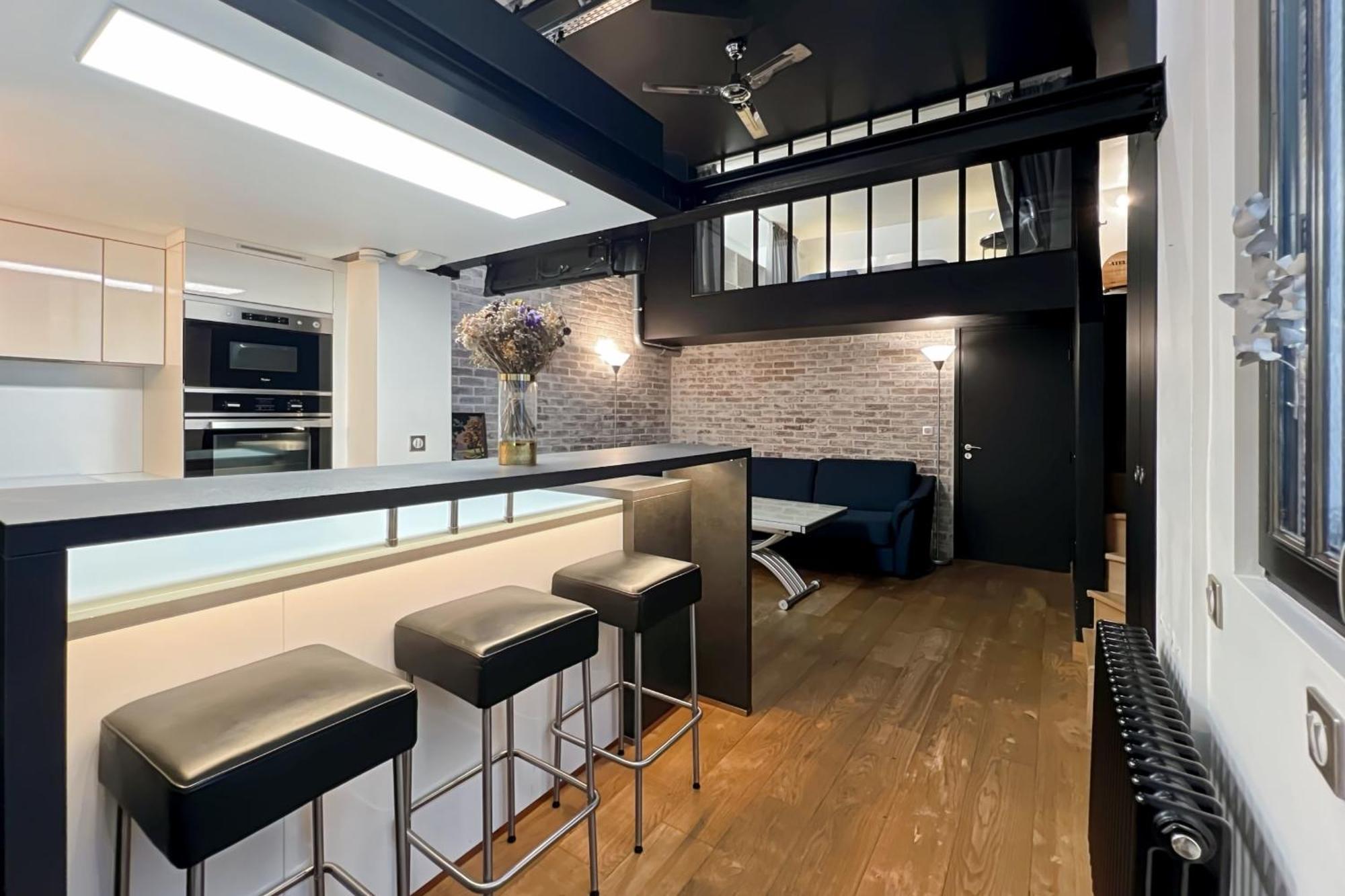 Apartment Charming Atypical - Gare De L'est Paris