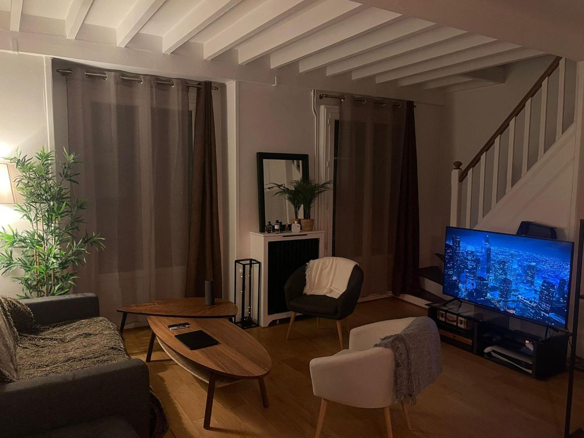 Magnifique Tour Eiffel Apartment