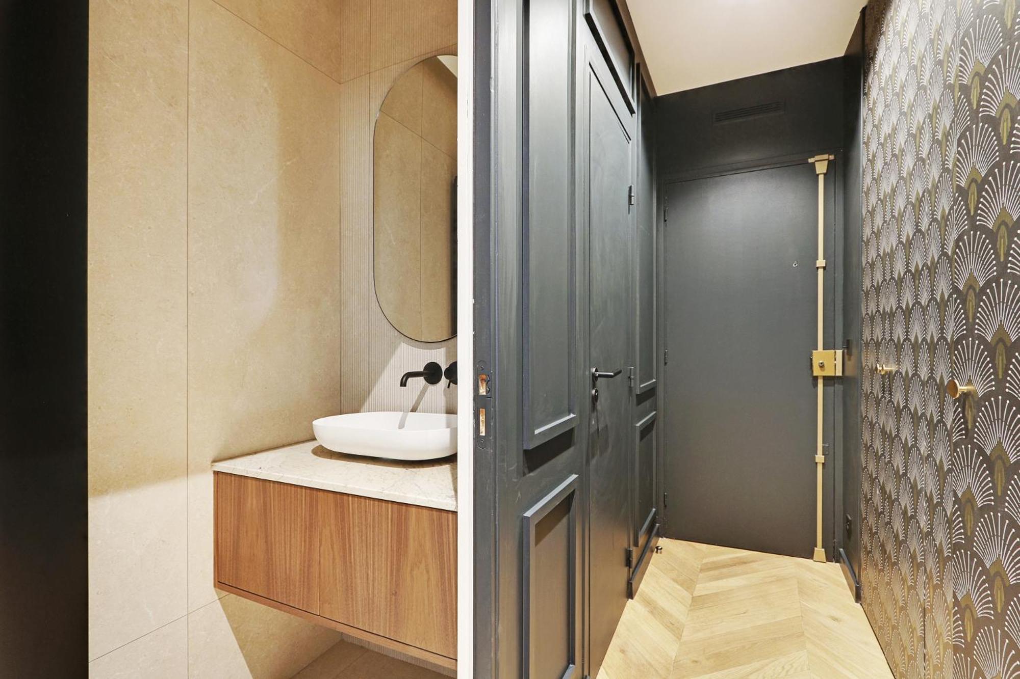 Pick A Flat's In Triangle D'or - Pierre 1er De Serbie Paris