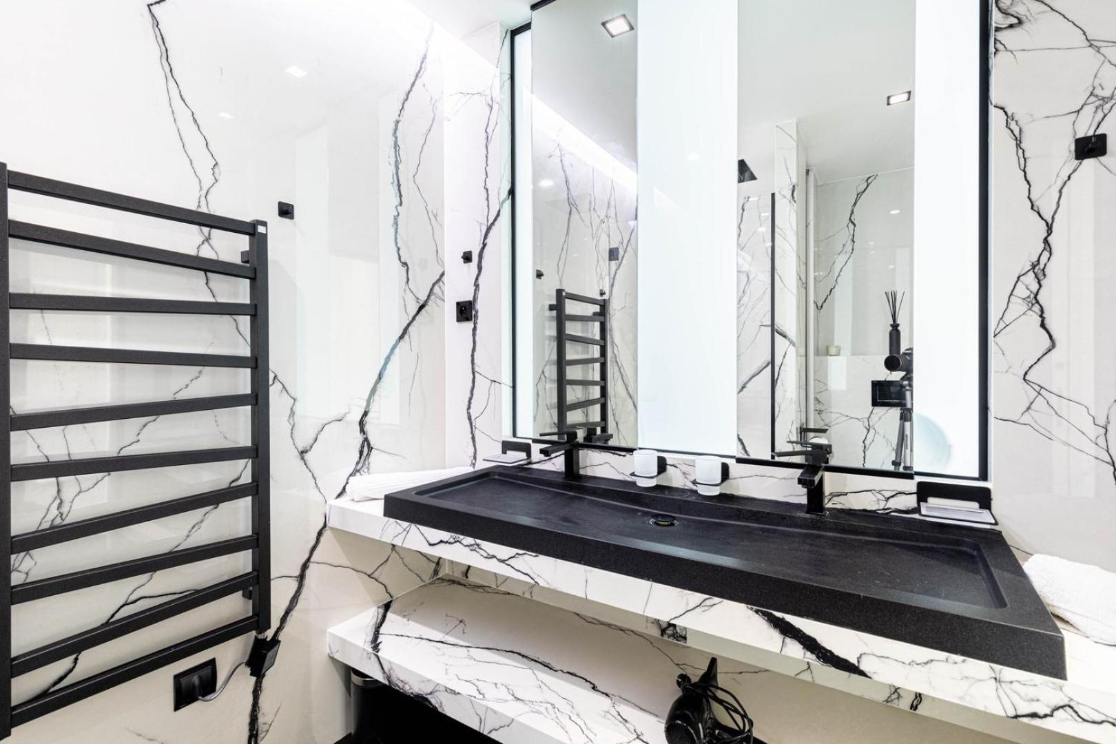 Guestready - View Of The Eiffel Tower Ideal For 2 *
