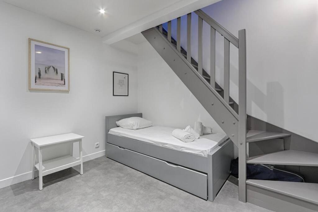 Charming 1br Batignolles Paris