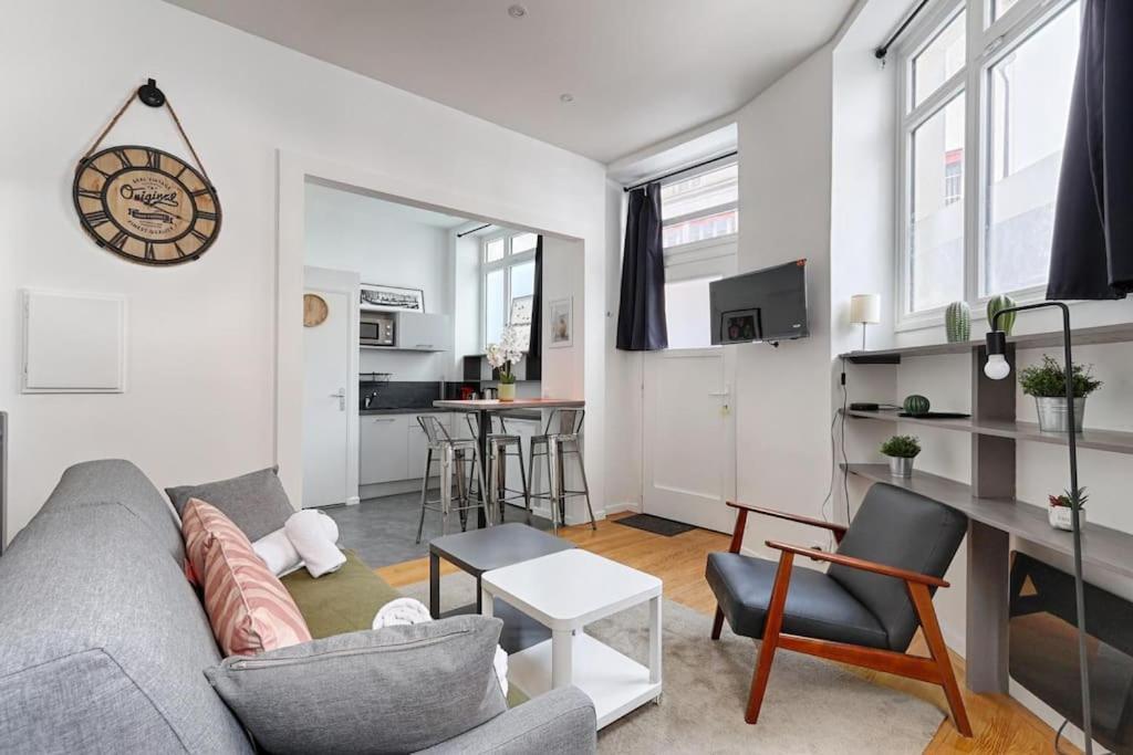 Apartment Charming 1br Batignolles Paris