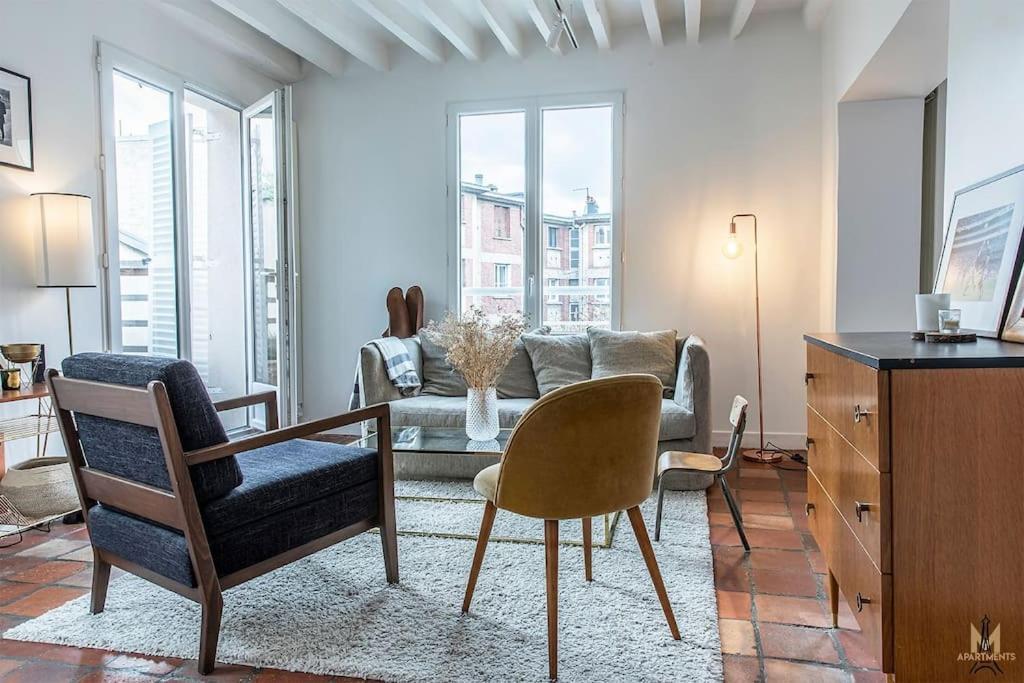 Apartment Montmartre, Patio! Sacre-coeur! Stylish Duplex! *