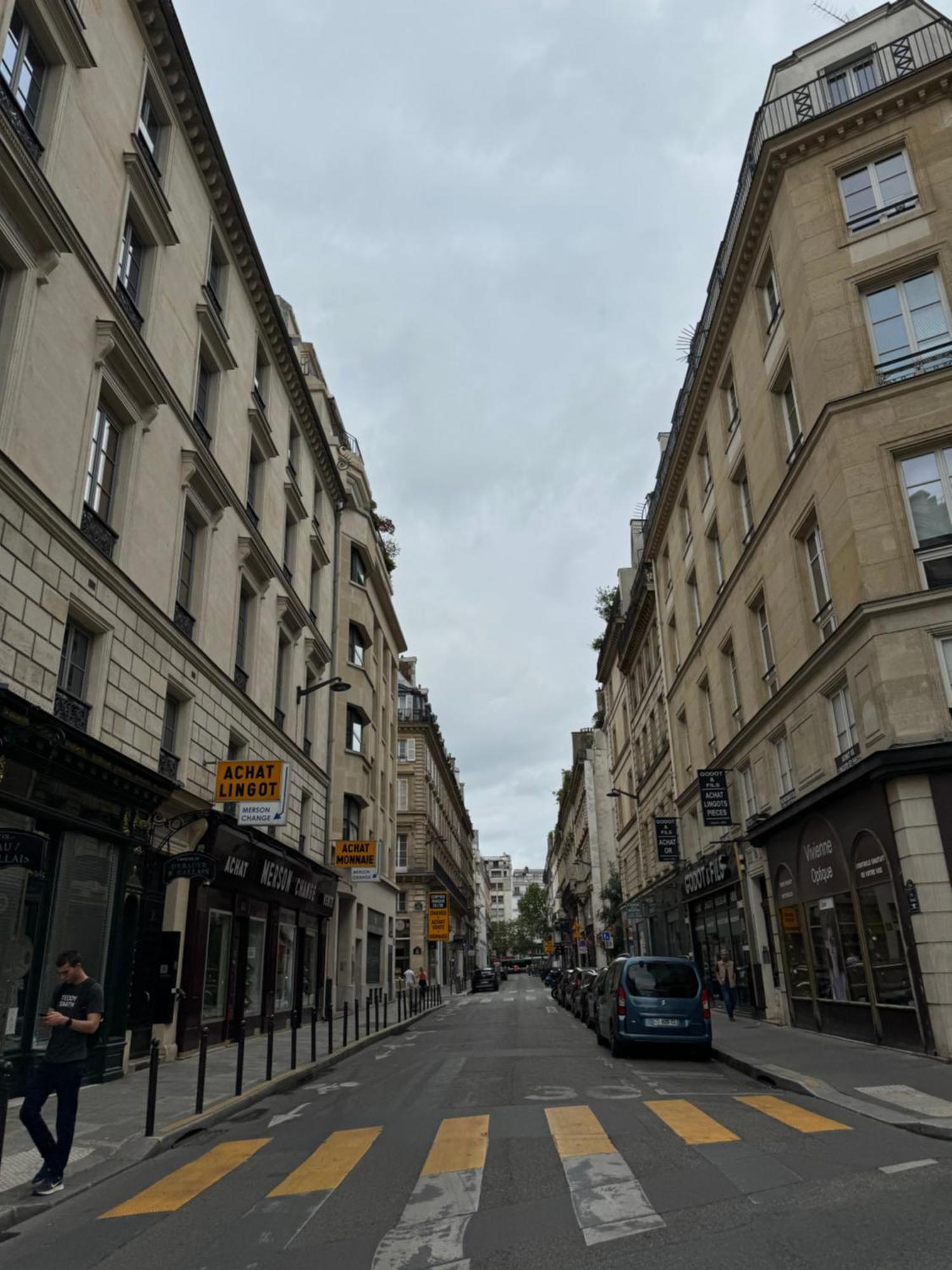 Equipe Bourse Apartment *