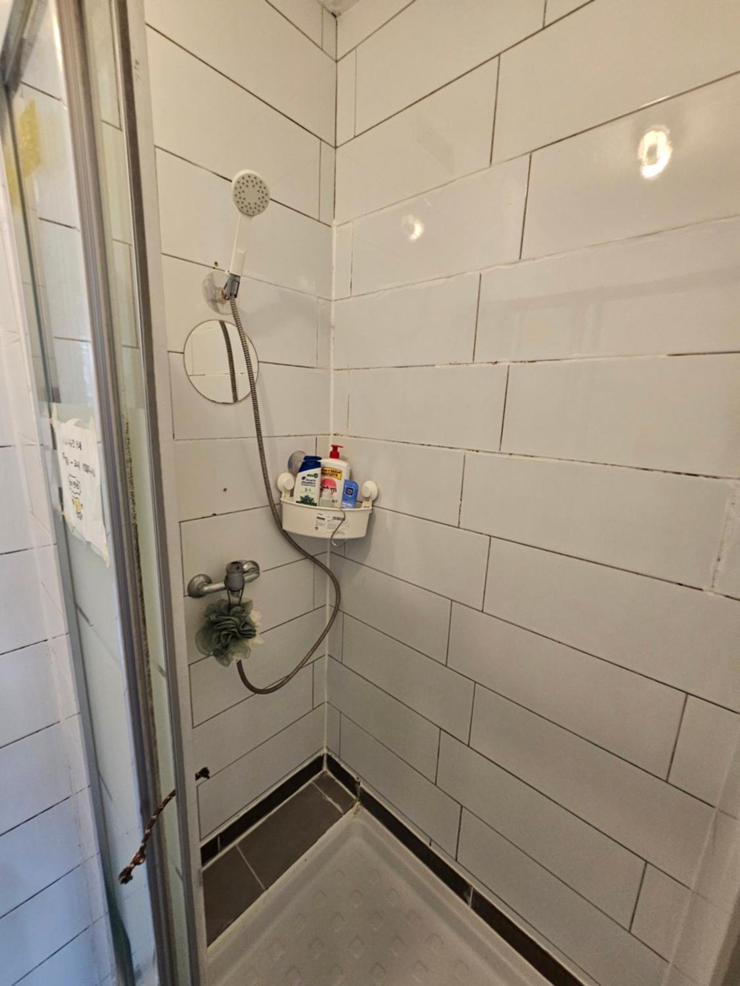 Korean Style Minbak Number Two Albergue Paris