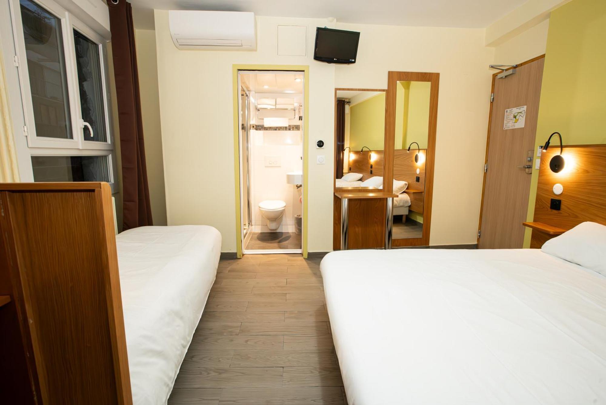 Aparthotel De La Terrasse 2*