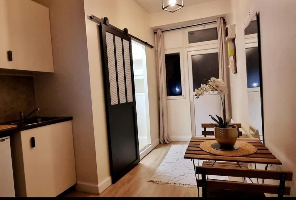 Charmant Studio Apartment *