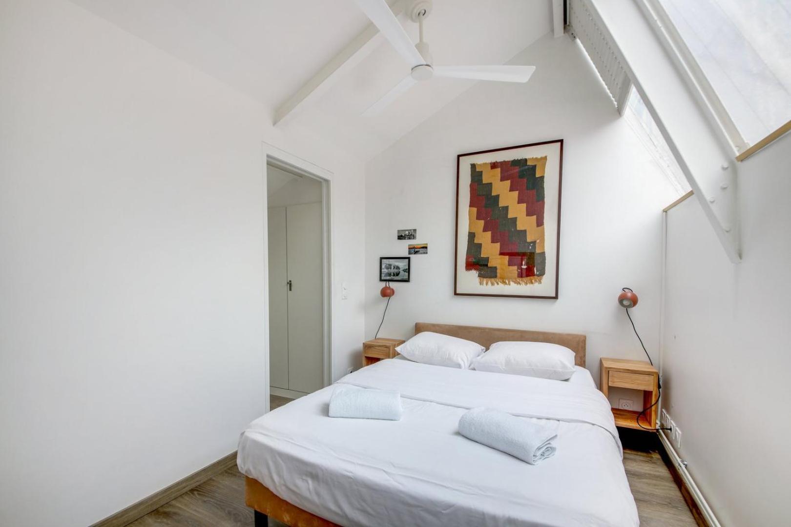 Super Loft Overtop Apartment Paris