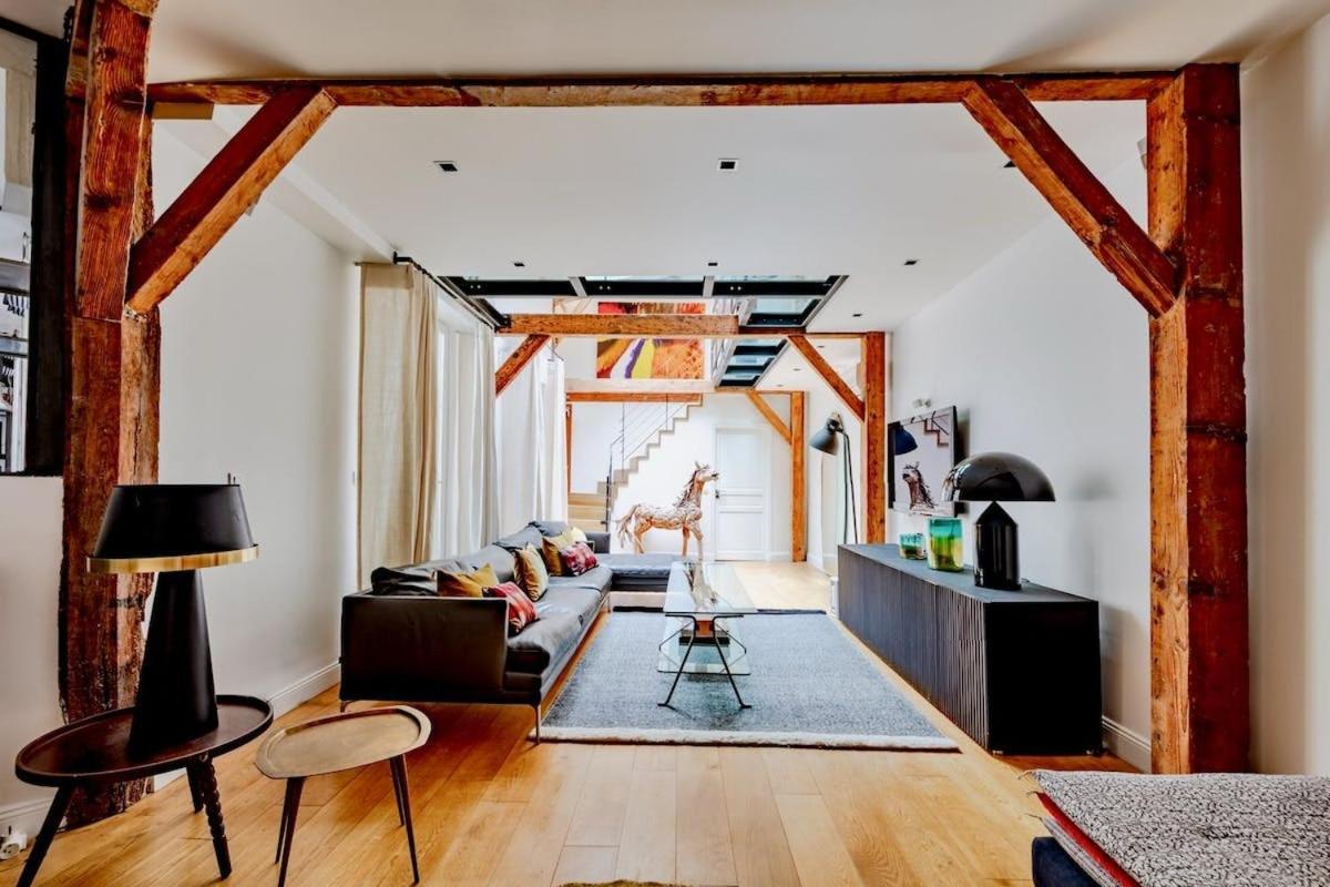 8 - Opera - Rue Constantinople - Duplex 8 Pieces Apartment Paris