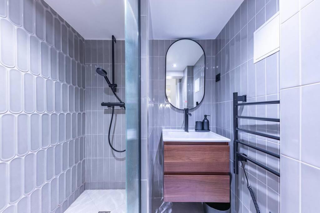 Apartment New Spacious 4 Star Family In Chic 16th District