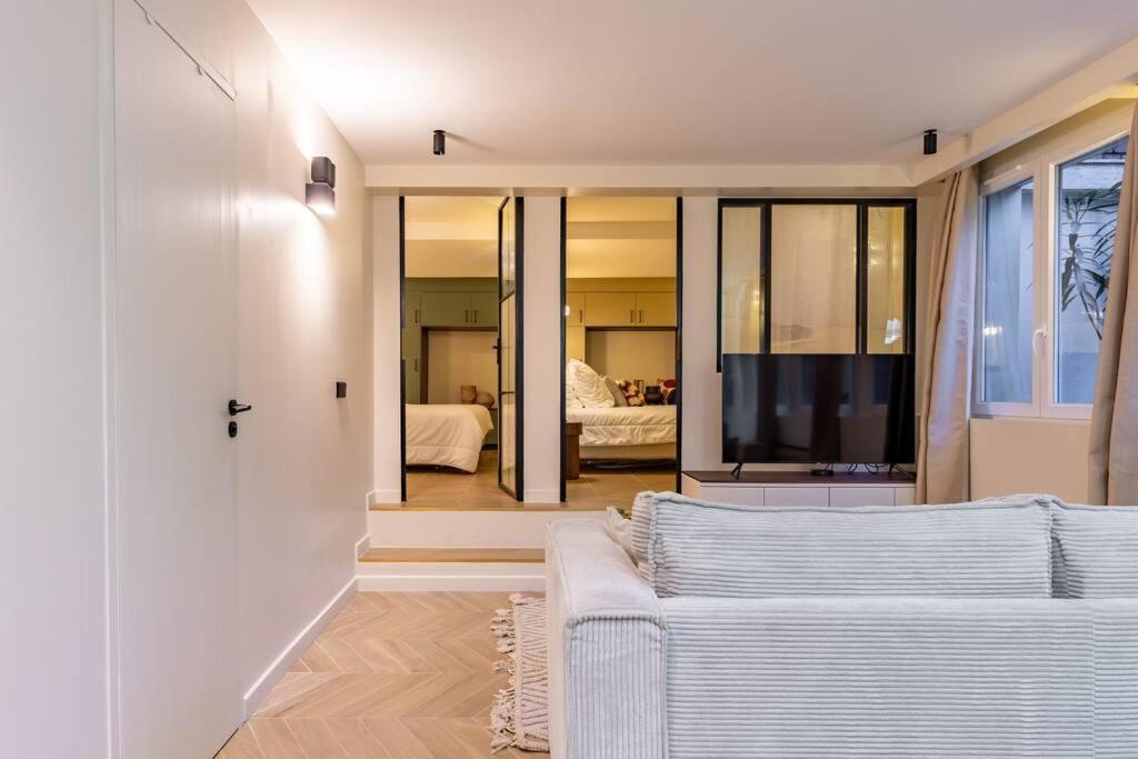 New Spacious 4 Star Family In Chic 16th District Apartment