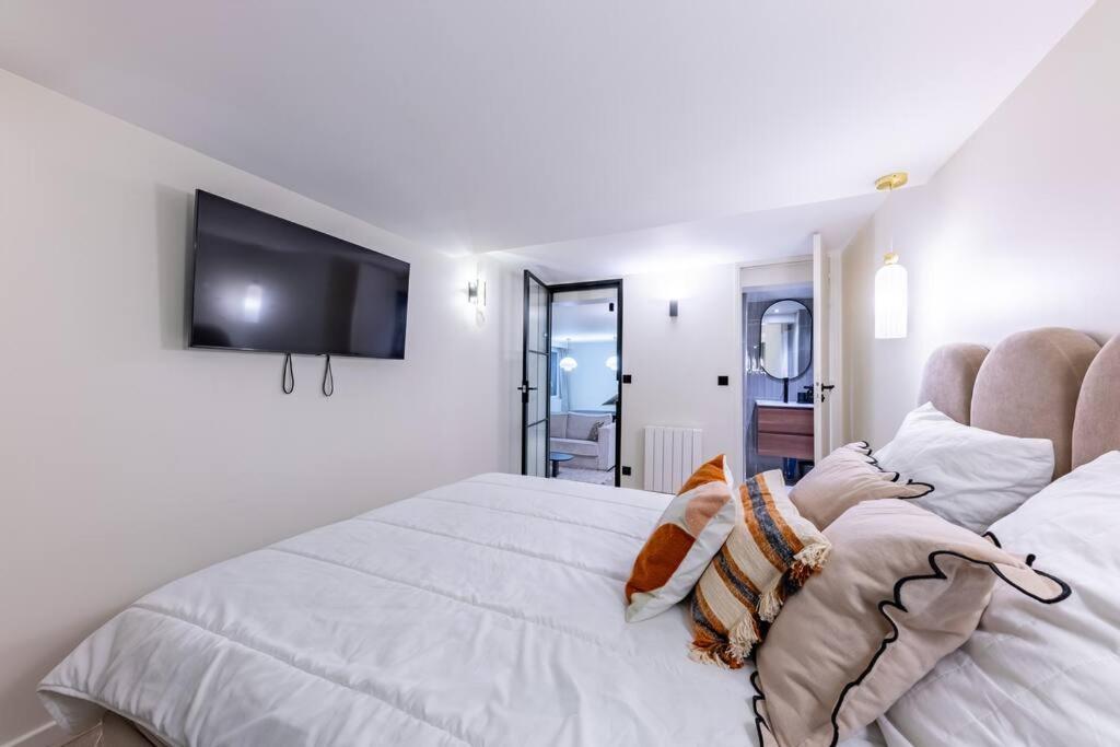 New Spacious 4 Star Family In Chic 16th District Apartment *