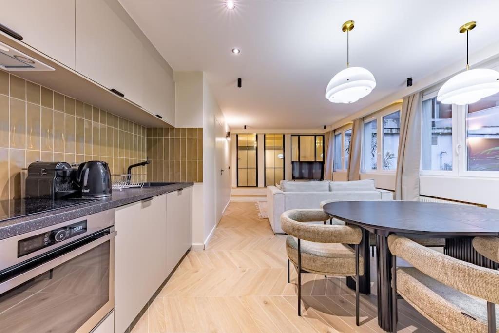 Apartment New Spacious 4 Star Family In Chic 16th District