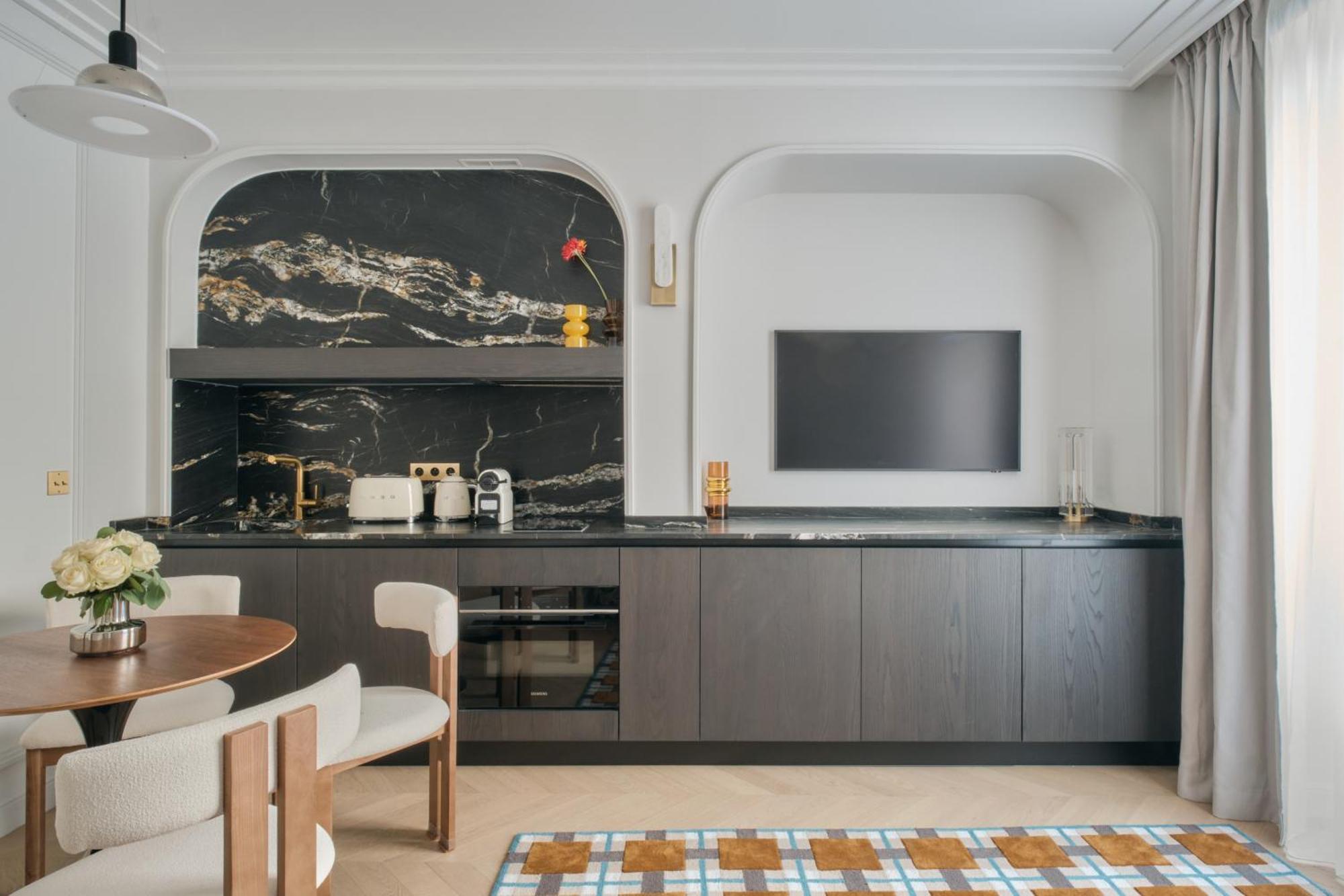 Nestay Les Halles Aparthotel *